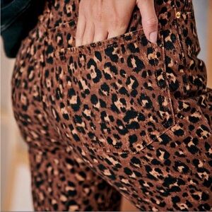 EUC - Sezane Brut Sexy Leopard jeans - size 28